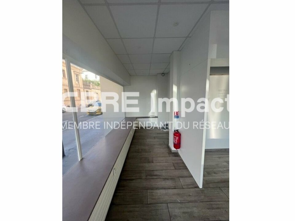 Local commercial à vendre - 3296 m²