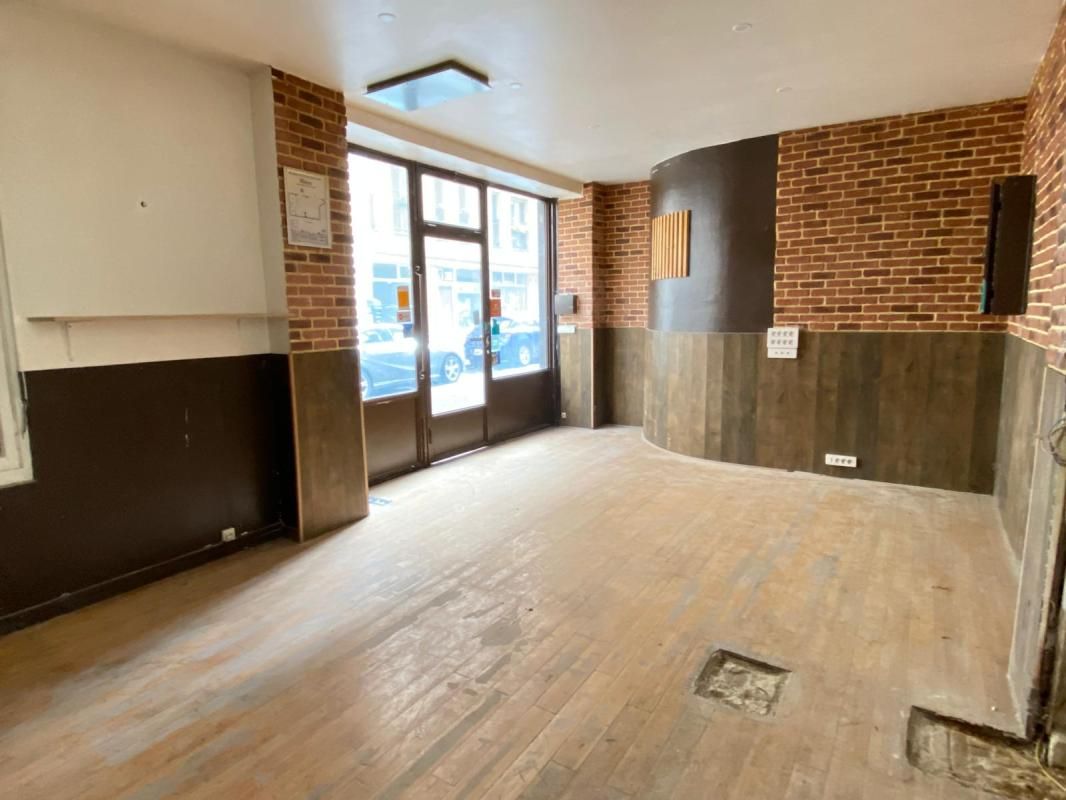 Location local commercial 33 m² non divisibles