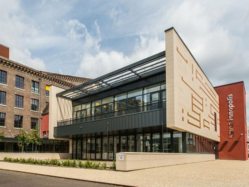 Location bureaux 10000 m² divisibles à partir de 50 m²