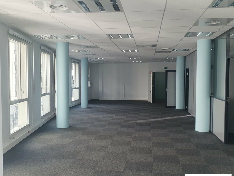 Location bureaux 167 m² non divisibles