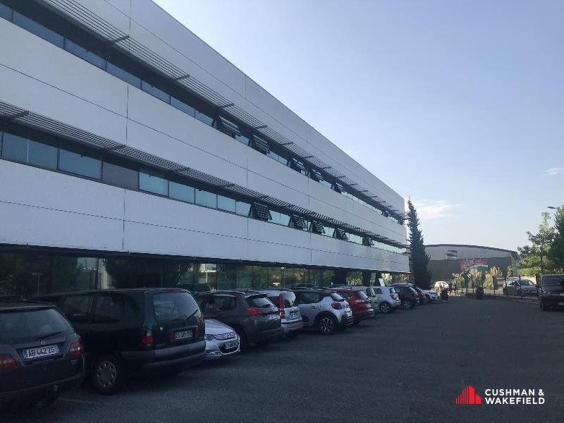 Bureaux à la location de 1 383 m² divisibles à partir de 475 m²