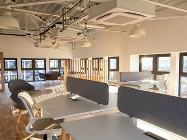 Bureaux de 500 m² à louer en pépinière à Louviers, proche Rouen (76)