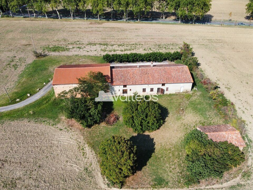 Location local d''activites 470 m² non divisibles