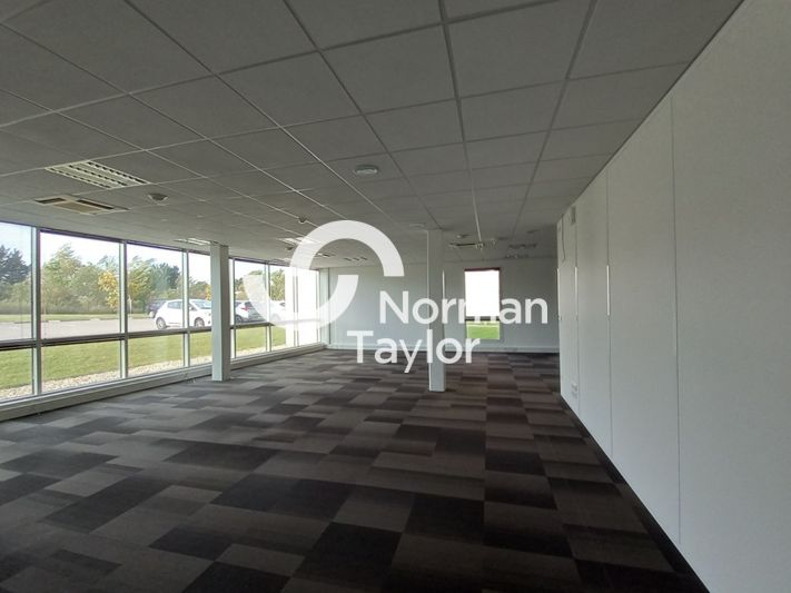 Location bureaux 1762.8 m² divisibles à partir de 268 m²