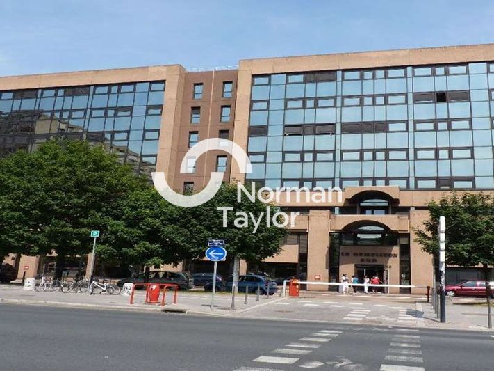 Location bureaux 1388 m² divisibles à partir de 126 m²