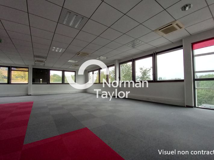 Location bureaux 1953 m² divisibles à partir de 93 m²