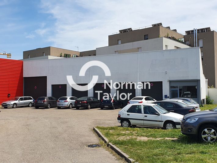 Location local d''activites 400 m² non divisibles