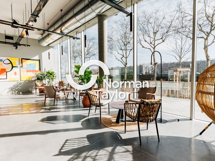 Location bureaux 2235 m² divisibles à partir de 164 m²