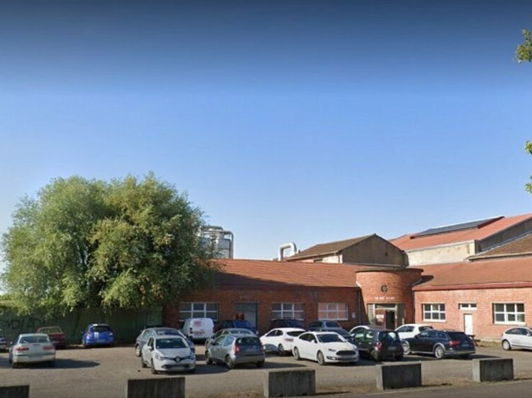 Vente local d''activites 11000 m² non divisibles