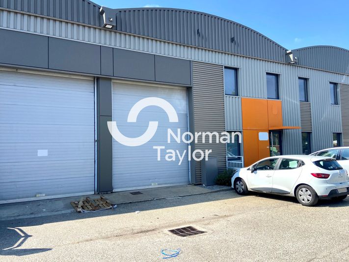 Location local d''activites 440 m² non divisibles