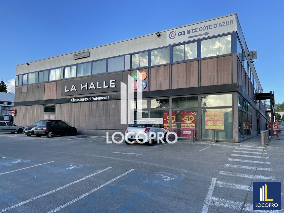 Location bureaux 678 m² divisibles à partir de 120 m²