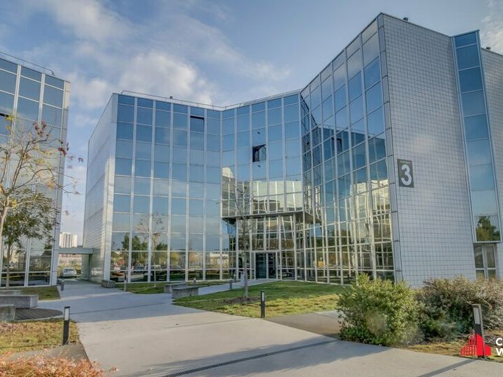 Location bureaux 1940 m² divisibles à partir de 102 m²