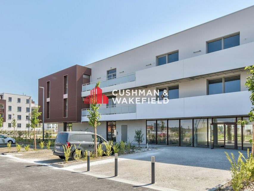 Vente bureaux 1496.54 m² divisibles à partir de 47 m²