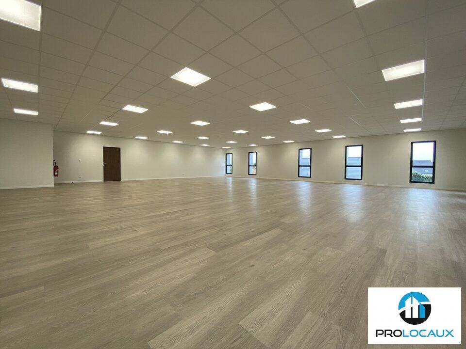 Location bureaux 250 m² divisibles à partir de 100 m²