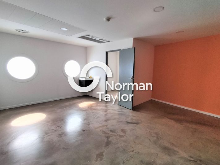 Location bureaux 38.1 m² non divisibles