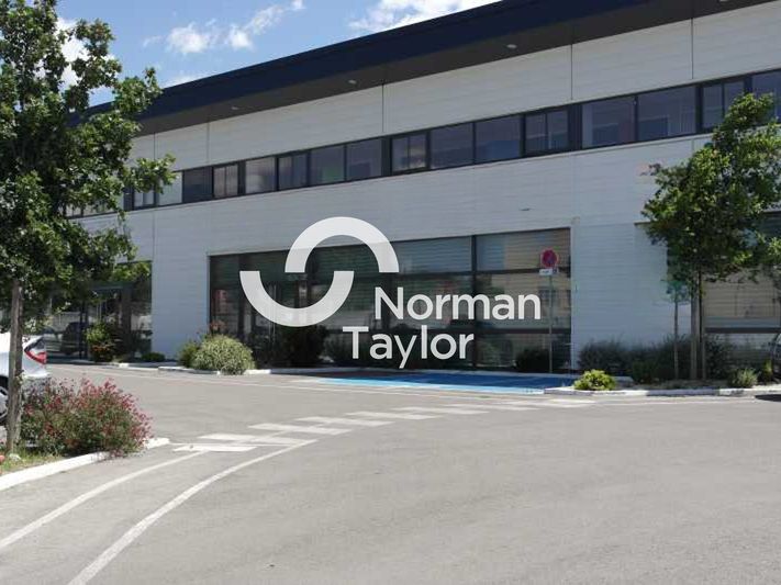 Location bureaux 220 m² non divisibles