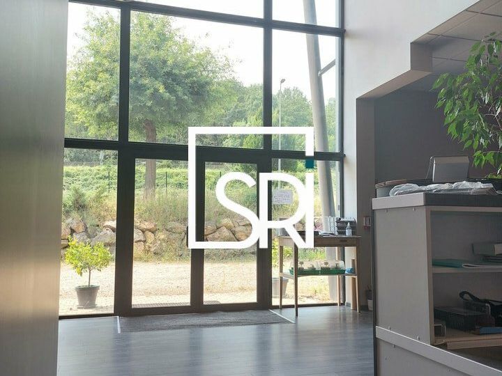 Location bureaux 275 m² non divisibles