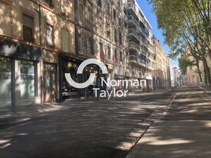 Location local commercial 110 m² non divisibles