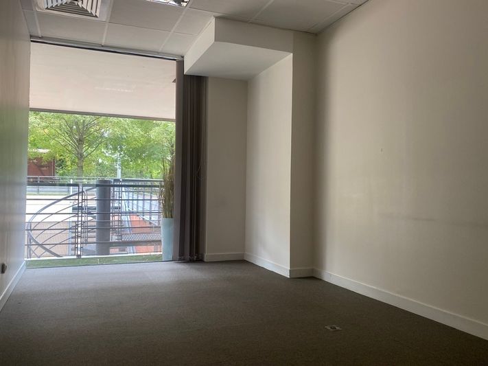 A la Cité Internationale 165 m² de bureaux à louer en rez-de-chaussée