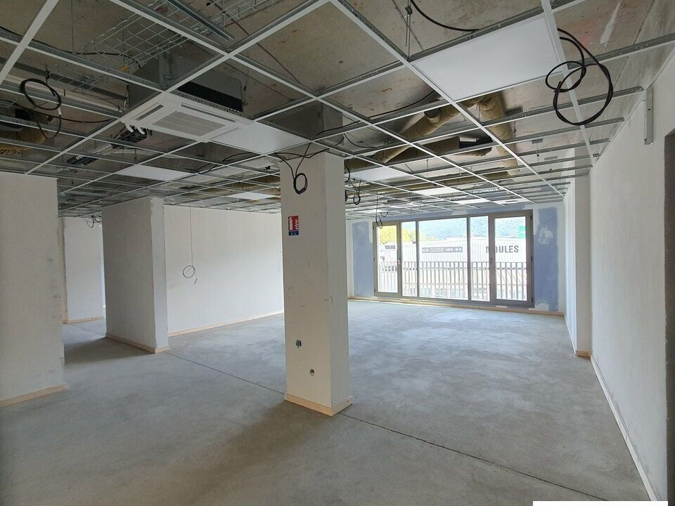 Vente bureaux 302 m² non divisibles