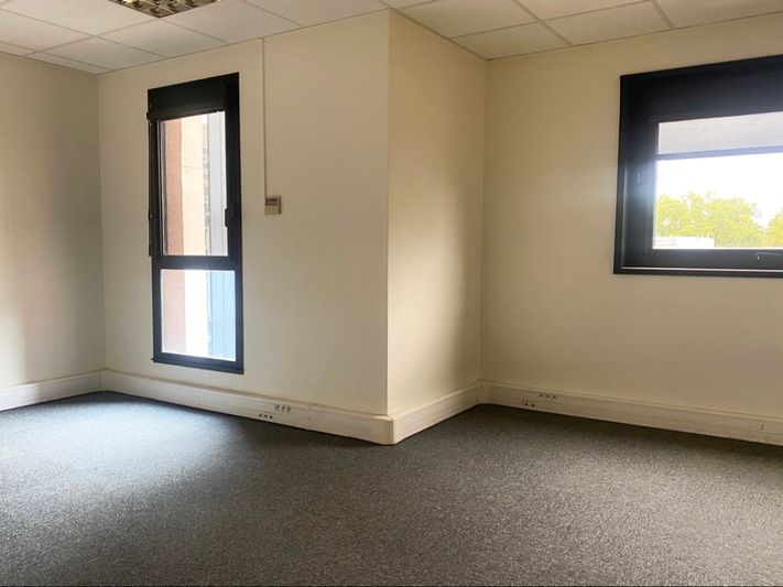 En plein cœur de la Part-Dieu, à louer 256 m² de bureaux en R+5.