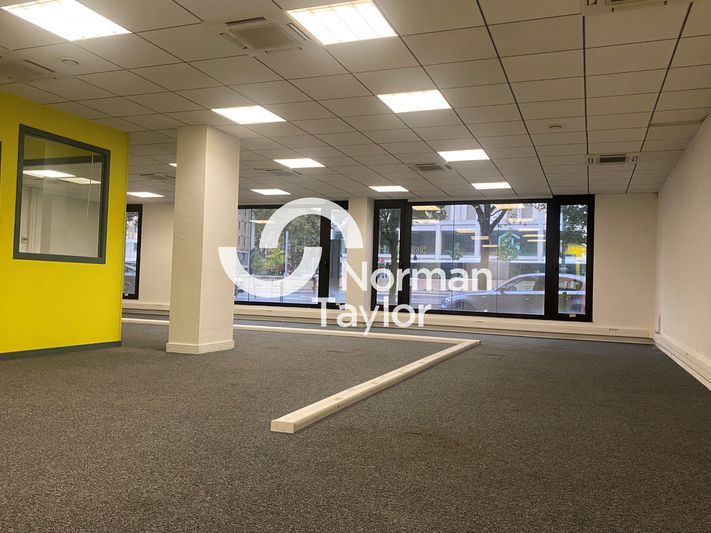 Location bureaux 165 m² non divisibles