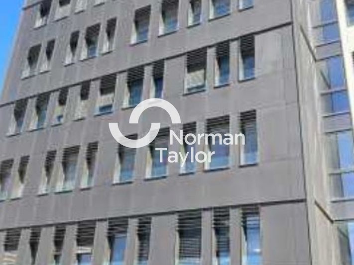 Location bureaux 631 m² divisibles à partir de 271 m²