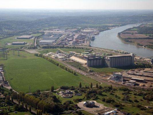 Vente terrain 80000 m² divisibles à partir de 42000 m²