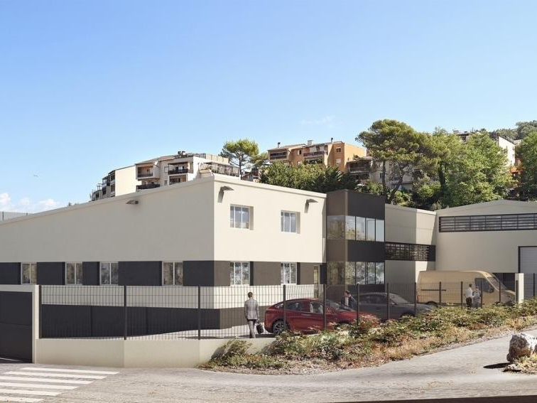 Location Activité 1757.68 m² non divisibles 06340 La trinité