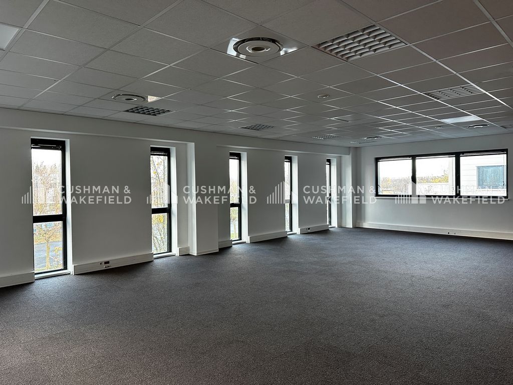 Location bureaux 236 m² divisibles à partir de 86 m²
