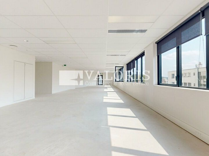 1018.68 m² pour ce bureaux en vente à Tassin la demi lune