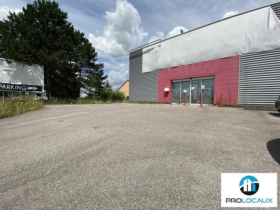 Location local commercial 476 m² non divisibles