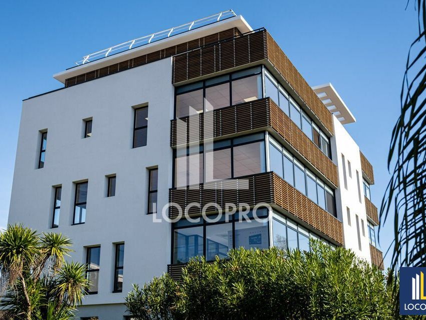 Vente bureaux 188 m² non divisibles