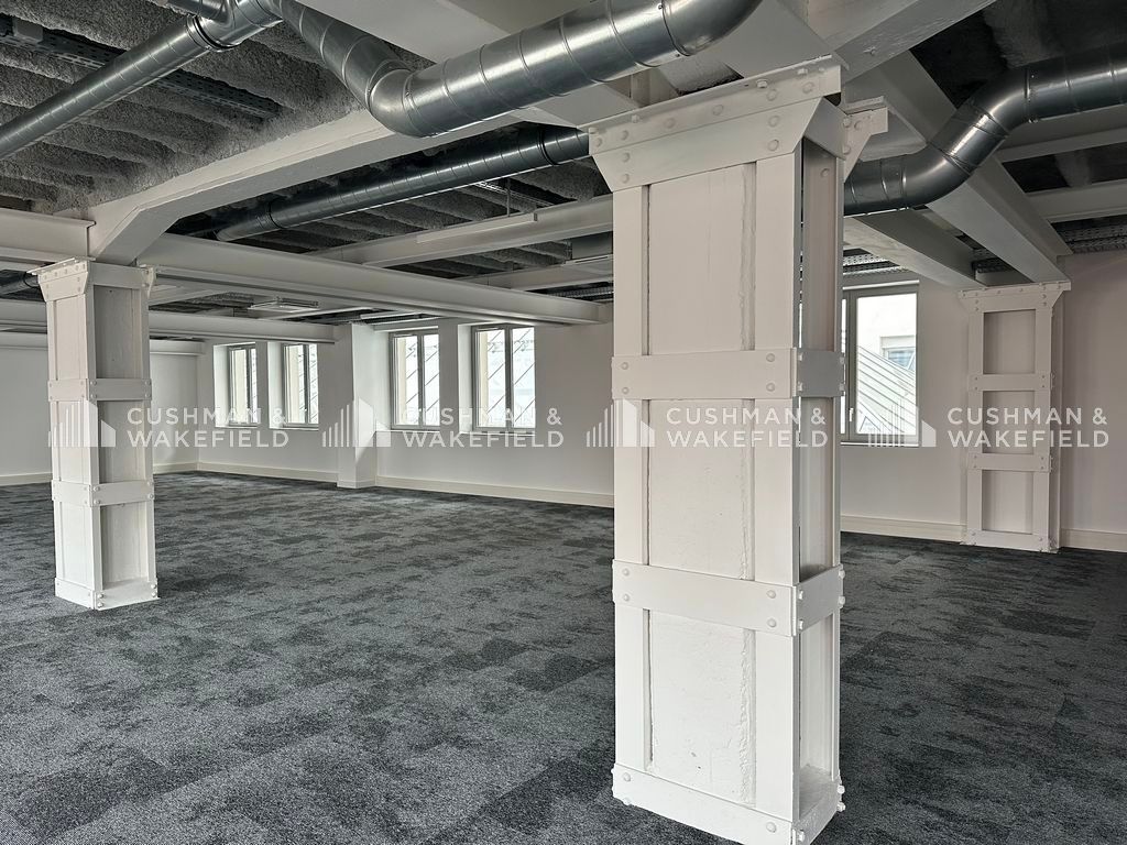 Location bureaux 1171 m² divisibles à partir de 144 m²