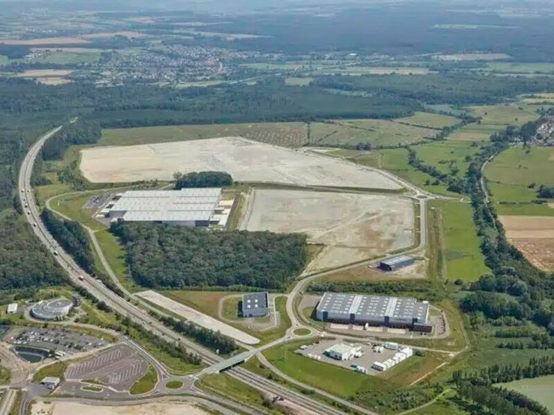 Vente terrain 500000 m² divisibles à partir de 20000 m²