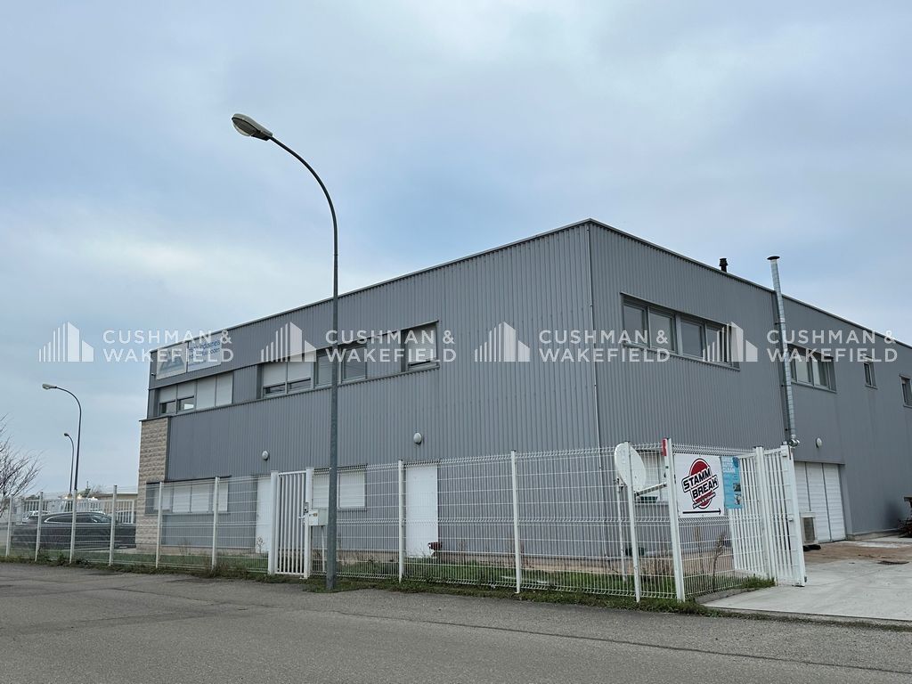 Location activités 480 m² non divisibles