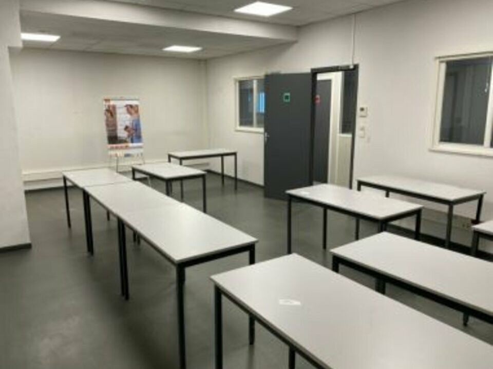 Location bureaux 66 m² divisibles à partir de 12 m²