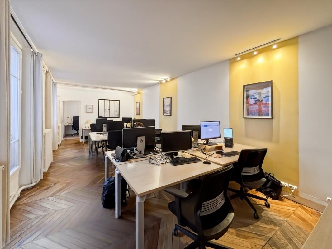 Location bureaux 102 m² non divisibles