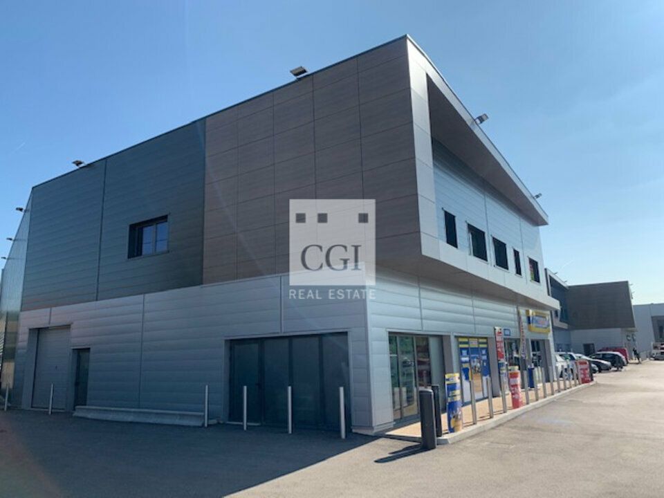 À LOUER – BUREAUX NEUFS AVEC VISIBILITÉ – 186 m² À GENAY