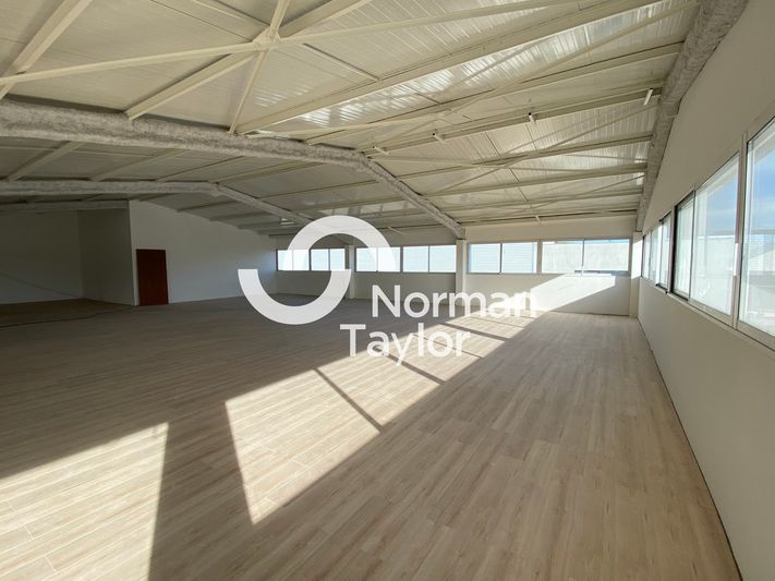 Vente bureaux 2400 m² divisibles à partir de 125 m²