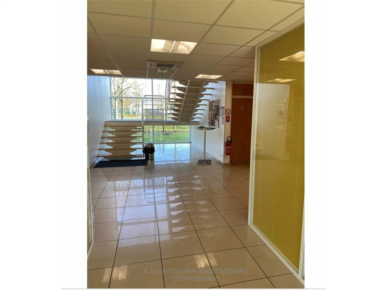Location bureau Castelnau-d'Estrétefonds (31620) - 1388 m²
