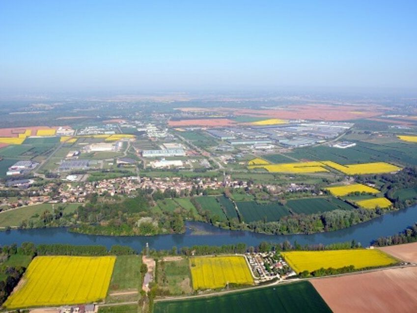 Vente terrain 2250000 m² divisibles à partir de 5000 m²