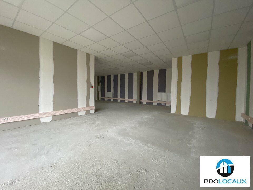 Location bureaux 100.45 m² non divisibles