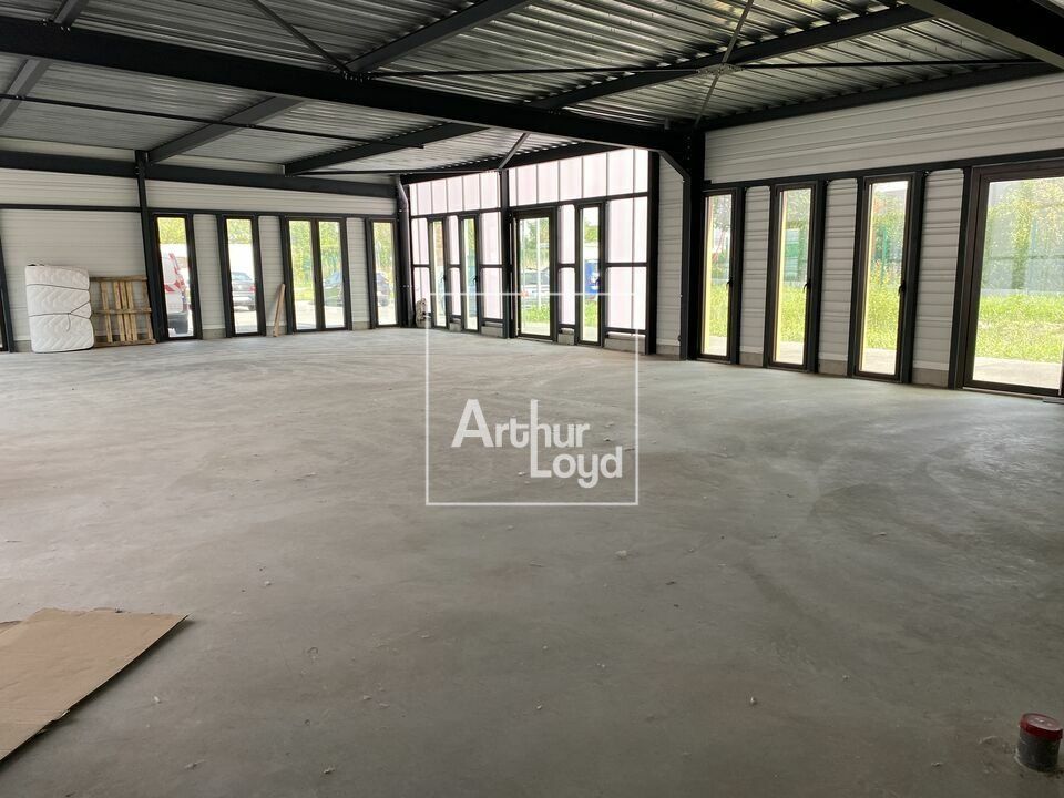 Location bureaux 180 m² non divisibles