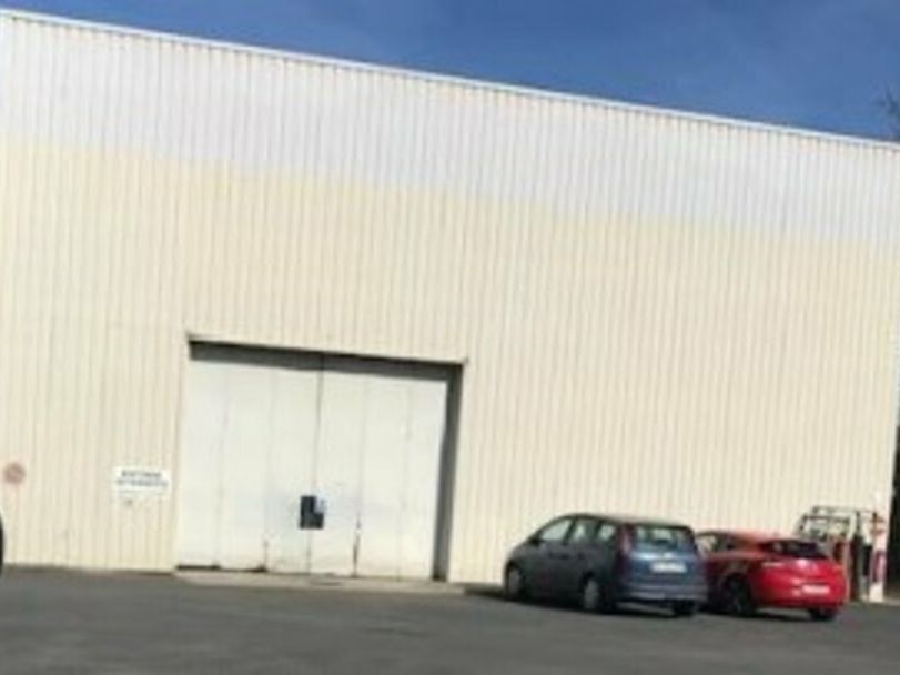 Bâtiment industriel de 6 390 m² à louer à Brive (19)