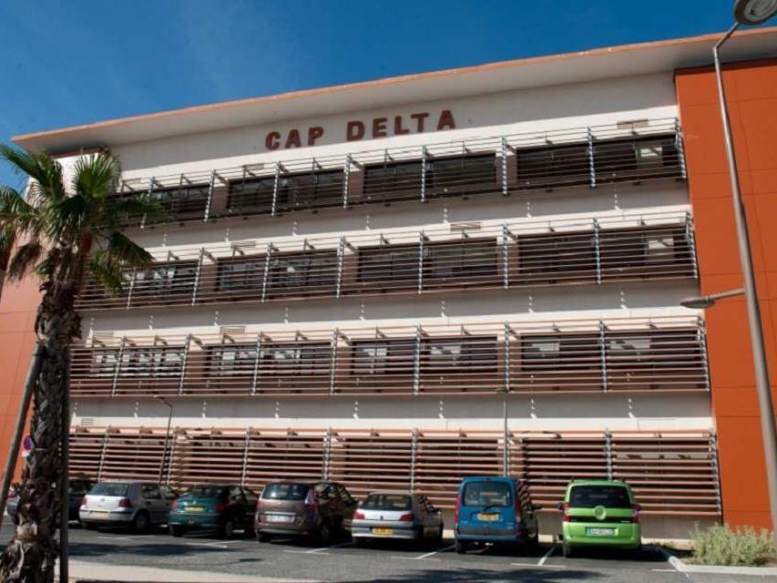 Location bureaux 10500 m² divisibles à partir de 90 m²