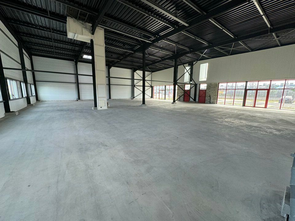 Location local d''activites 274 m² non divisibles