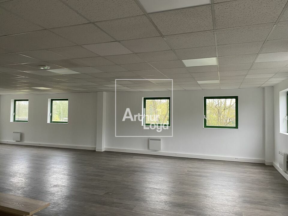 Location bureaux 324 m² divisibles à partir de 162 m²