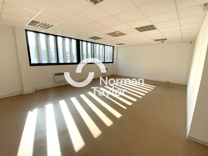 Location bureaux 40 m² non divisibles