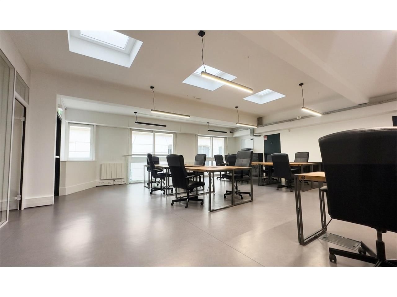 Location bureaux 113 m² non divisibles